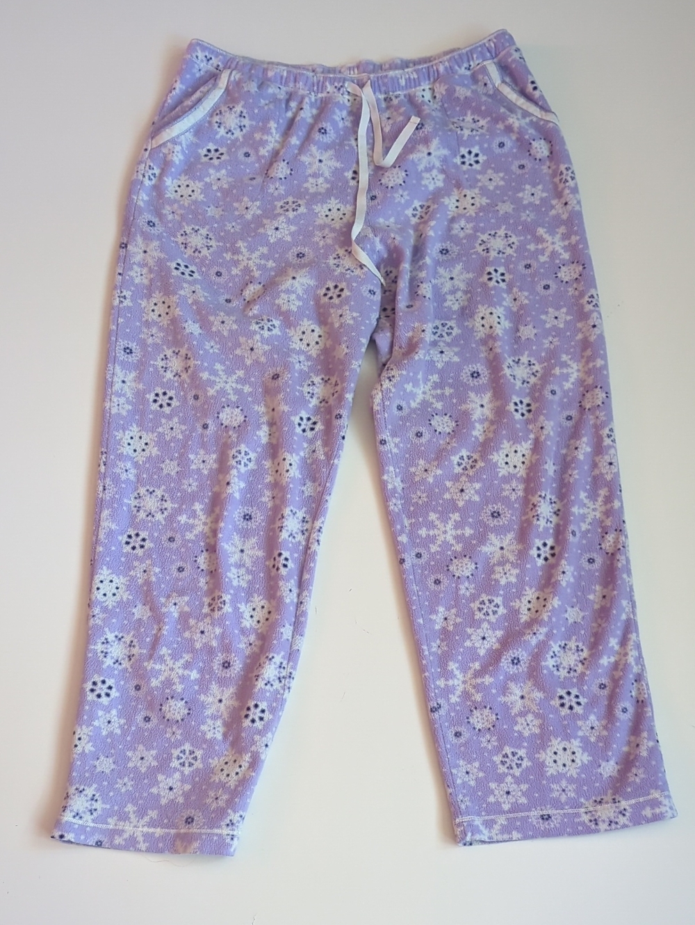 Women’s Lavender Snowflake Fleece Pajama Pants